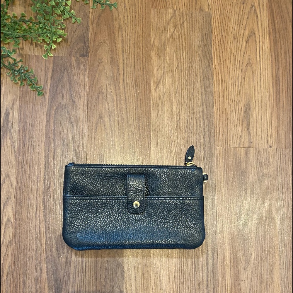 Black Leather Pebbled Lodis Wristlet